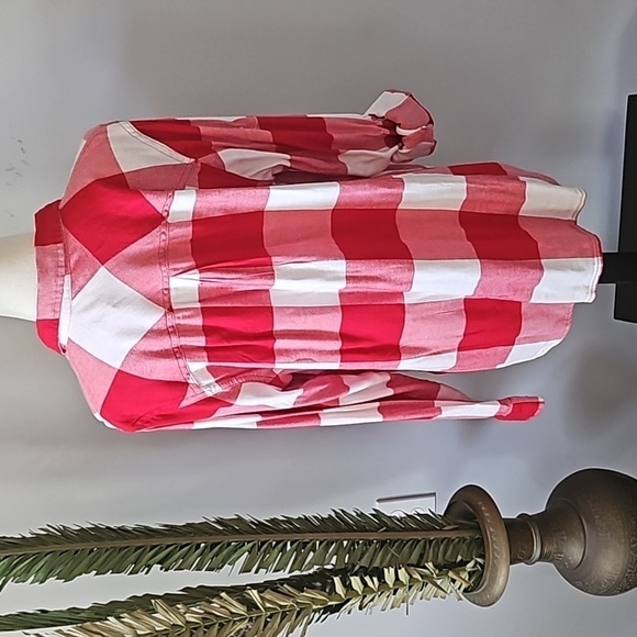Maurices Red and White Button Down Shirt NWT - Picture 3 of 10